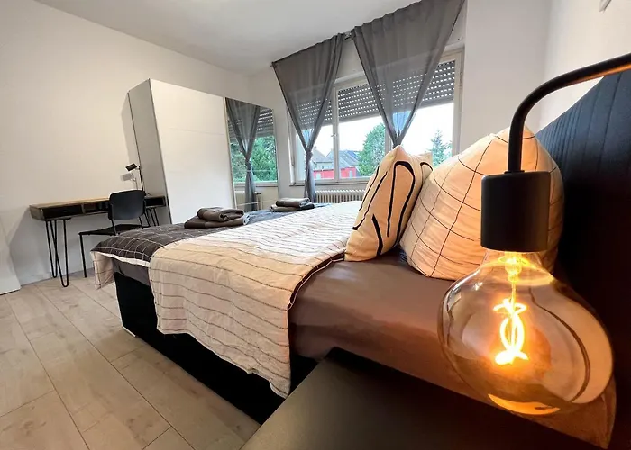 One Bed And One Sofa Bed, Self Check In, Invoice Daire