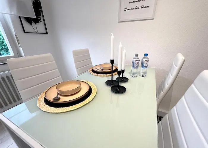 Daire One Bed And One Sofa Bed, Self Check In, Invoice Mönchengladbach