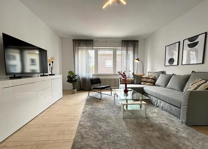 One Bed And One Sofa Bed, Self Check In, Invoice Mönchengladbach