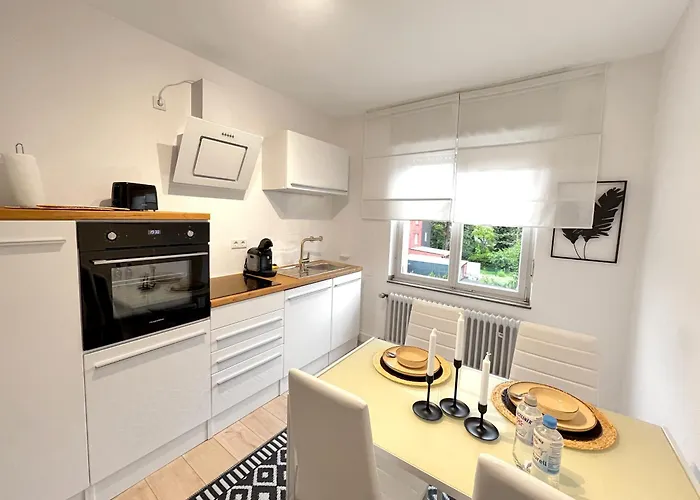 One Bed And One Sofa Bed, Self Check In, Invoice Mönchengladbach